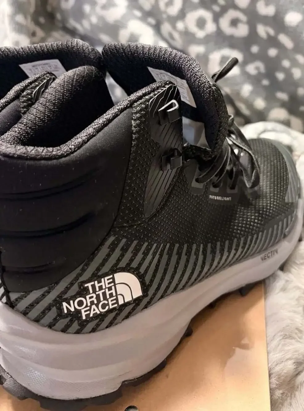 The North Face Vectiv Fastpack Mid Futurelight Size 8 Black Hiking Boots